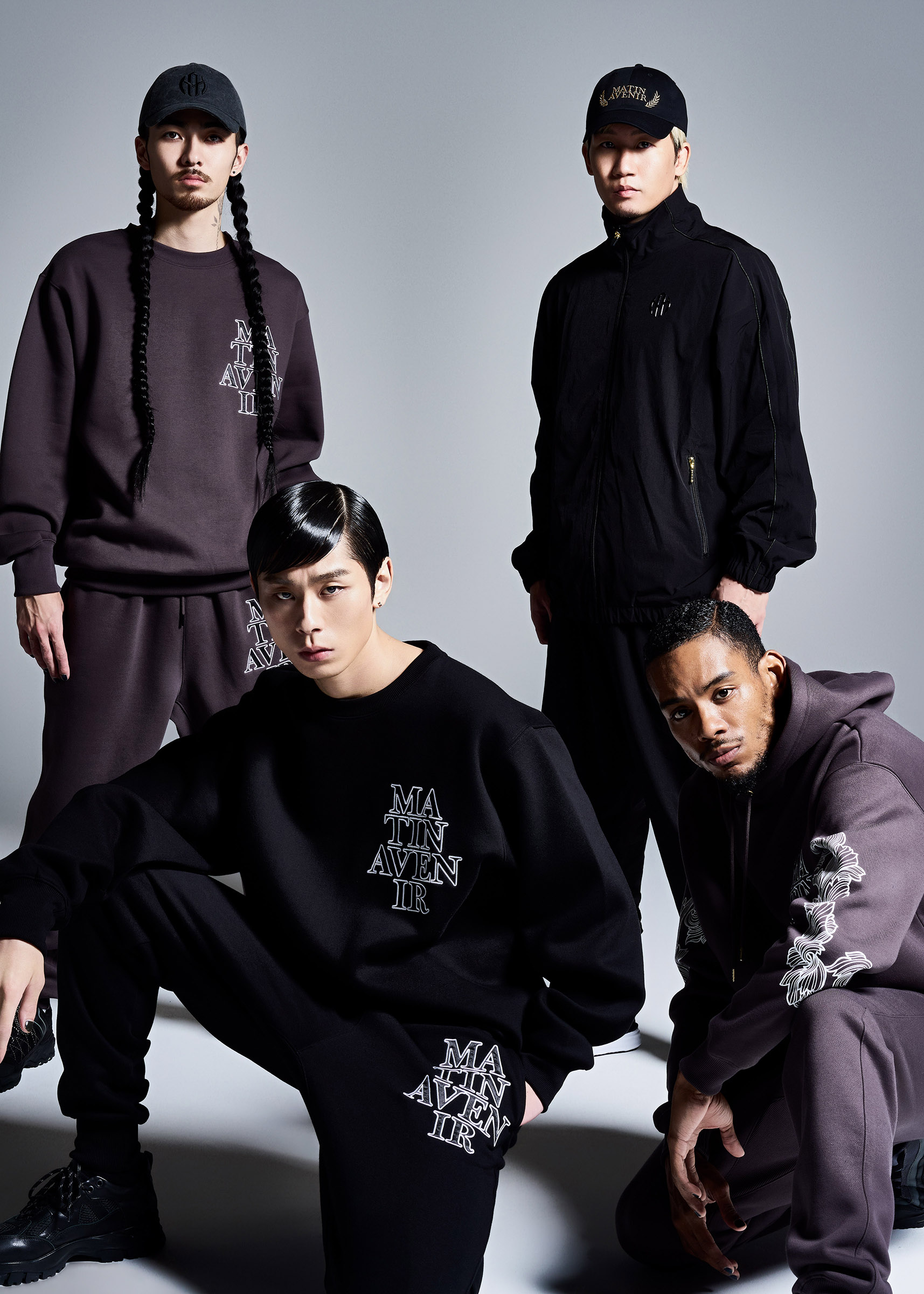 ＊ Creative direction : Toshikazu Iwaya Stylist : Ippei Ishida Hair&Make up : Noboru Tomizawa Productuon : Suemichi Tarodate Model : Mikuru Asakura , Nicolas , KITE ,  Yuki 